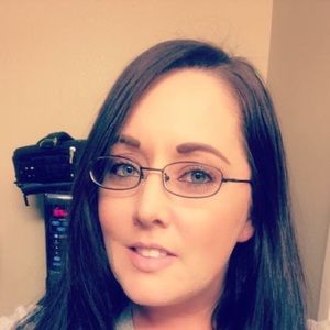 Meet your Posher, Renecia